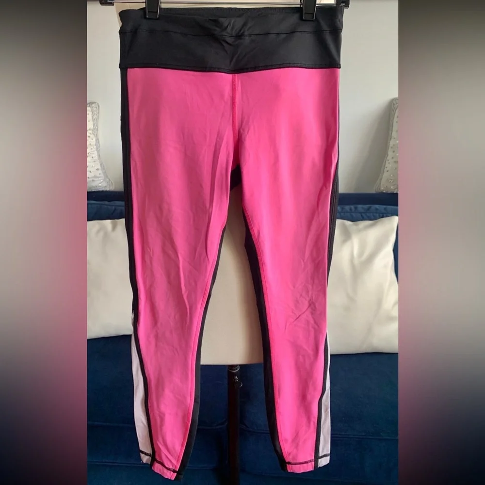 Lululemon Run Pace Leggings - Picture 1 of 8